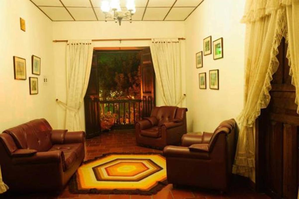 Girón Hotel Las Nieves מראה חיצוני תמונה