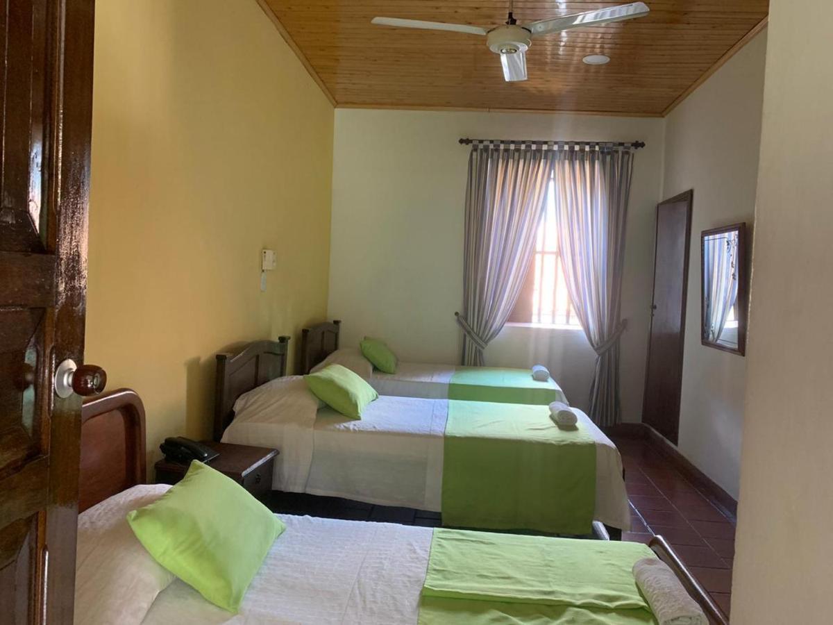 Girón Hotel Las Nieves מראה חיצוני תמונה